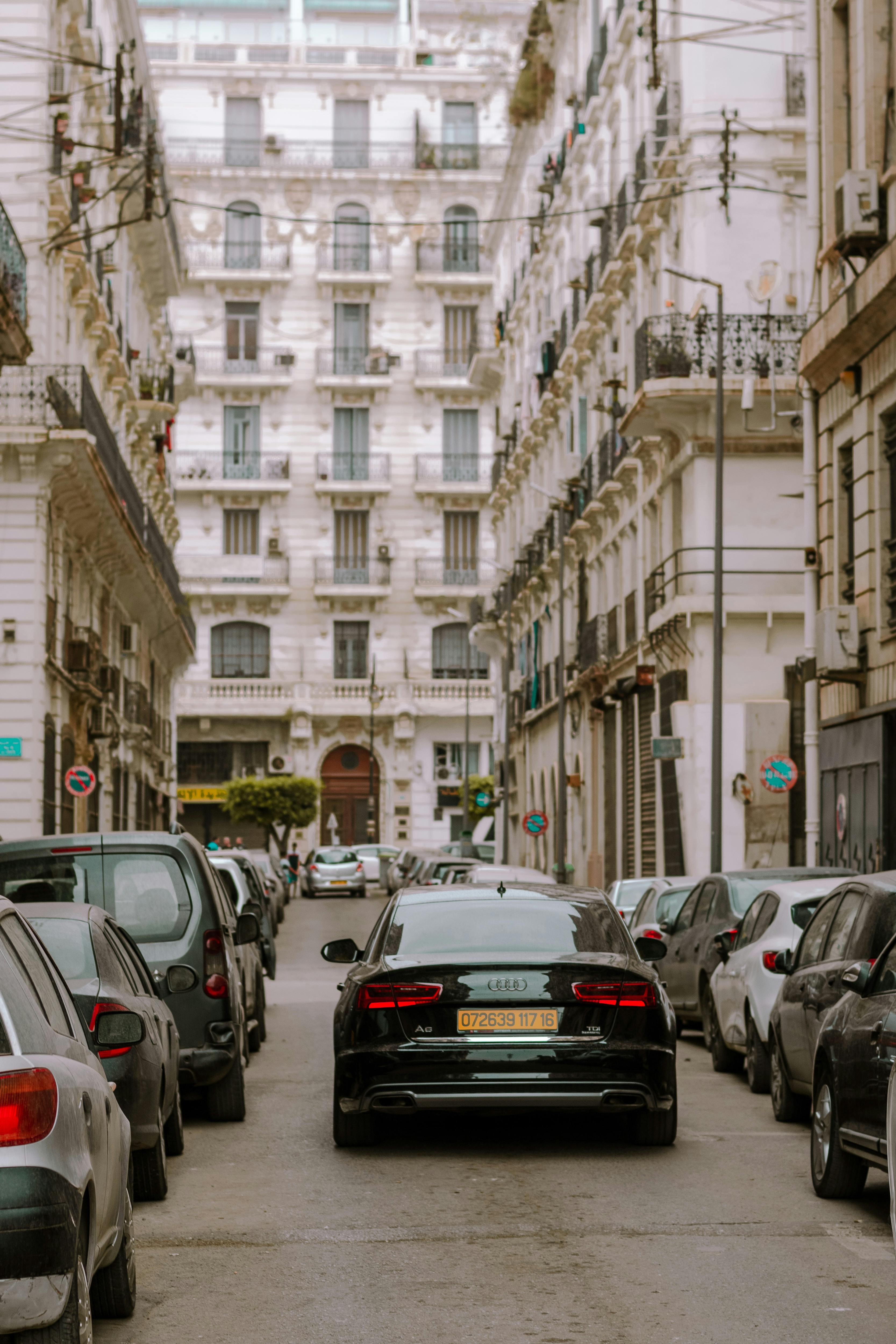 Vie urbaine et services à Alger : tendances et besoins en 2025